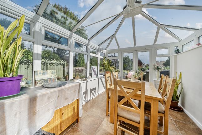 10, Elmside, Milford, Godalming photo 5