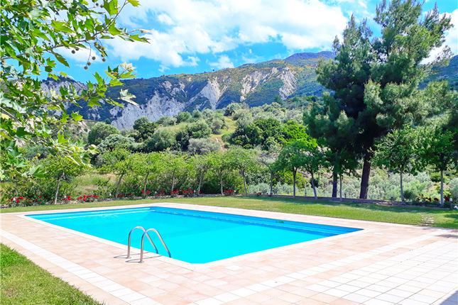 Villa for sale in Riza, Korinthia, Peloponnese, Greece