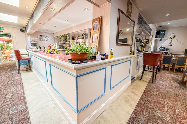 107, Wellesley Road, Clacton-on-Sea photo 4