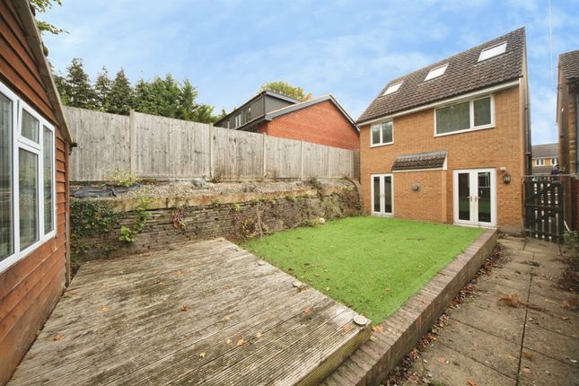 Parkfield, St. Albans photo 3