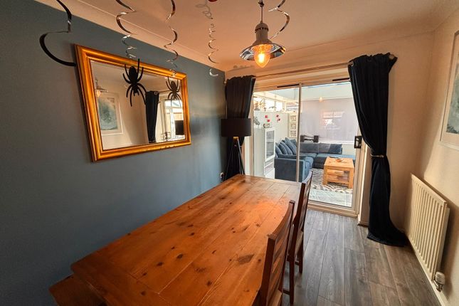 Stonebridge Crescent, Stockton-On-Tees photo 4