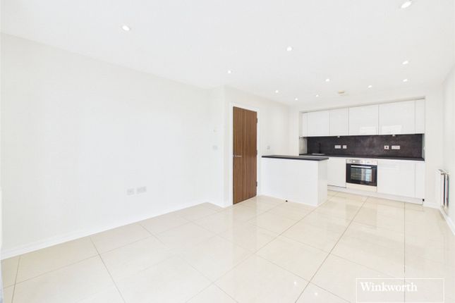 Flat 59,, Goshawk Court, London photo 4
