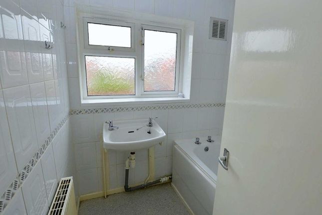 23, Corbridge Close, Hull photo 3