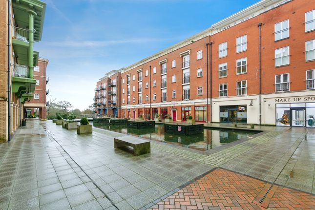Flat for sale in Waterside, Shirley, Solihull