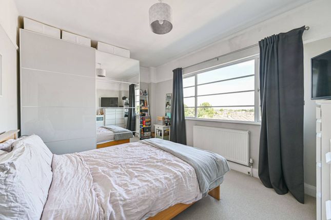 Flat to rent in Forest Hill Road, Dulwich, London