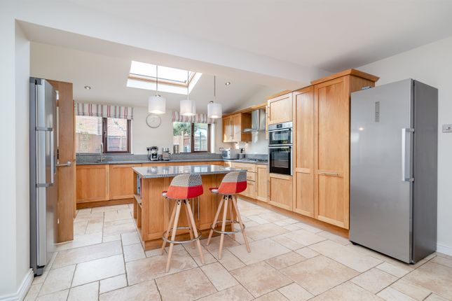 2, Tregarn Close, Langstone photo 2
