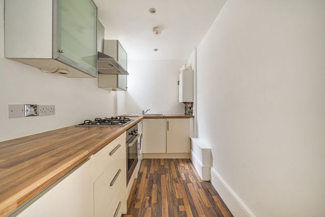 Flat 1 Pelham Lodge,, Grove Crescent, Surrey photo 4