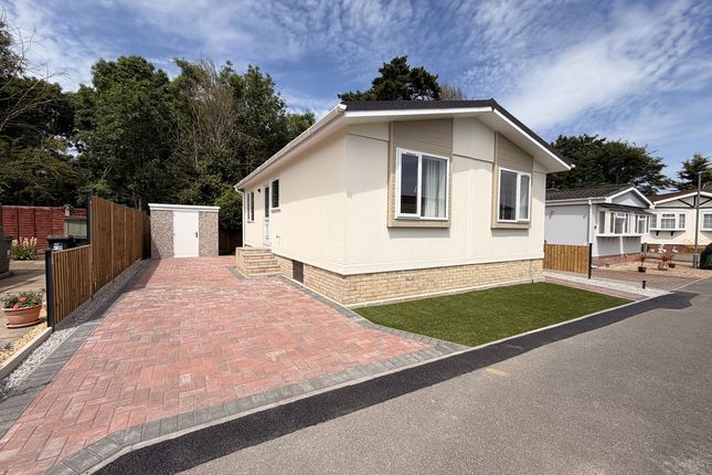 2-bed caravan on New Road, Bournemouth, £189,000