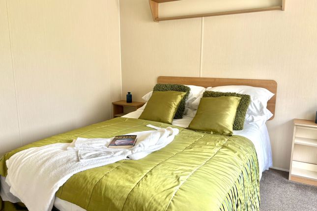4, Sand Le Mere Holiday Park, Tunstall, Hull photo 3