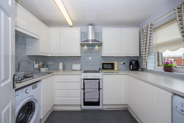 68, Lincoln Way, Prescot photo 4