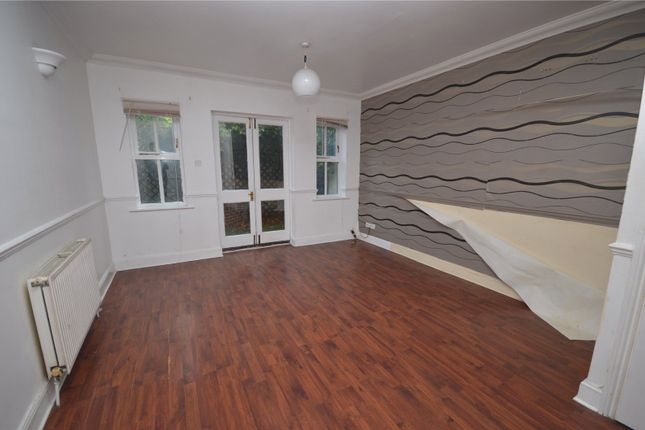 17 Jasmine Court,, Woodyates Road, Lee photo 2