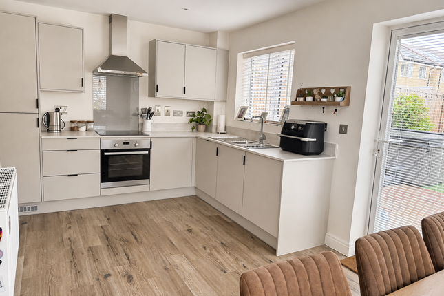 2, Brimstone Road, Somerset photo 3