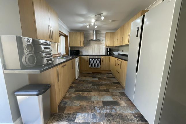91, Pwll Road, Llanelli photo 3