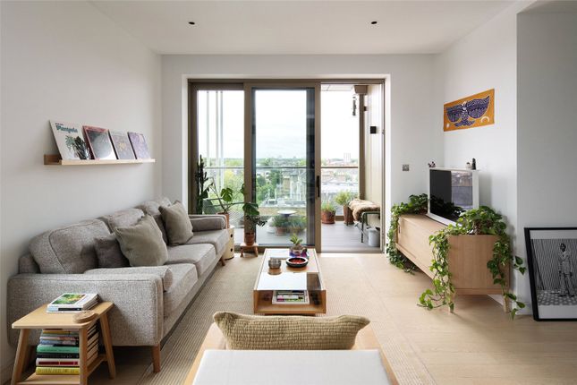 Thumbnail Flat for sale in Downs Road, London