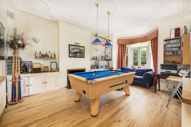 21, Holmbush Road, London photo 4