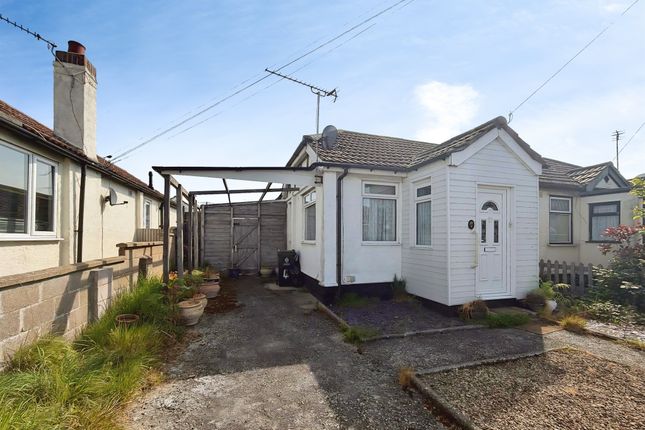 1-bed house on 4, Lavender Walk, Clacton-On-Sea, £100,000