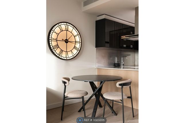 Apartment, Nine Elms Lane, London photo 4