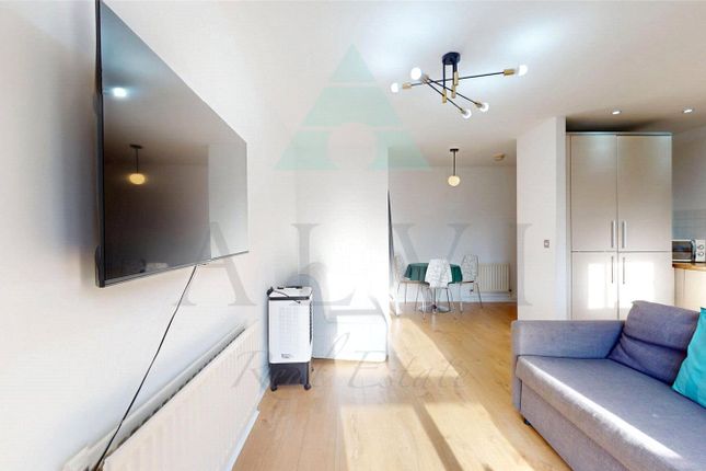 49a Hannah Building, 56, Watney Street, London photo 4