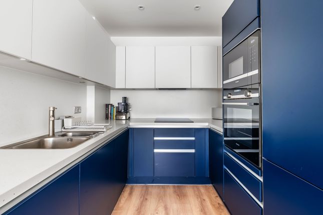 Apartment 18, Hardwick House, 1, Eden Place, Surrey photo 5