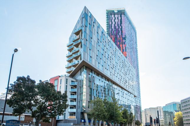 2-bed flat on Flat 149, Tennyson Apartments, 1, Saffron Central Square, Croydon, £190,000