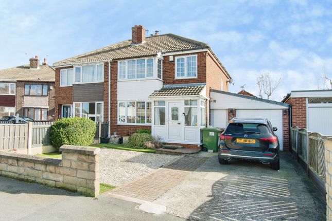 3-bed house on 6, Lynwood Close, Streethouse, Pontefract, £250,000