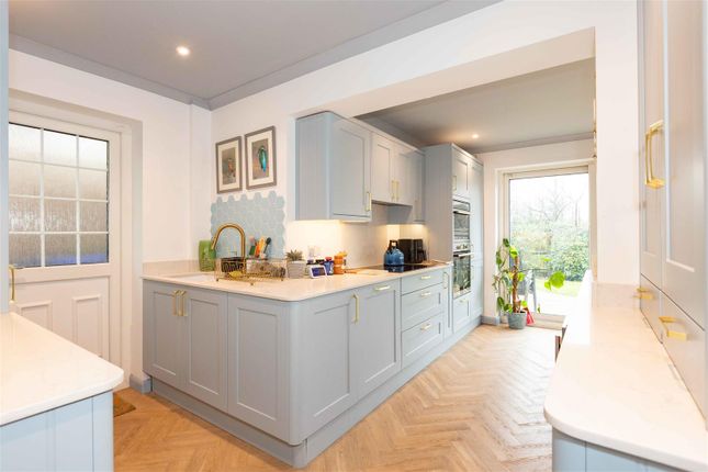 3, Kithurst Close, Goring-By-Sea photo 2