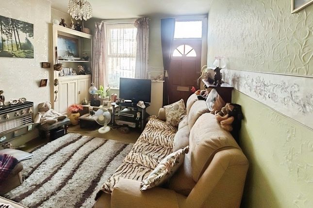 15, Acton Avenue, Nottingham photo 4