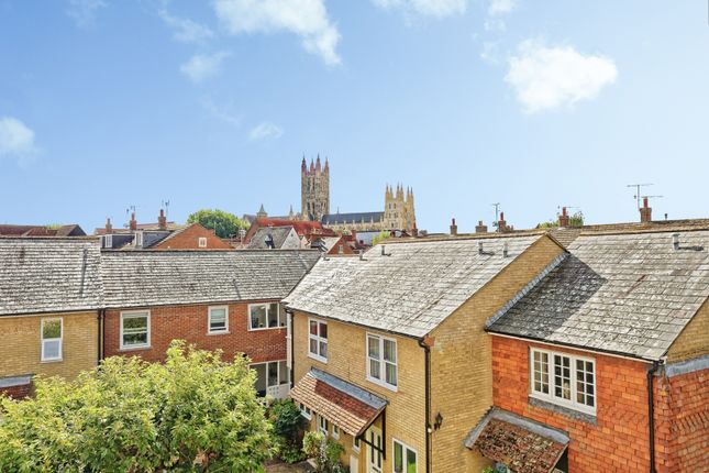 15, Chantry Court, Canterbury photo 2