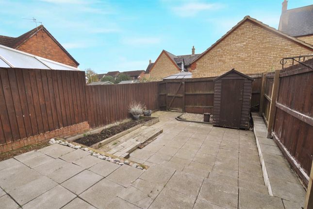 Property for sale in Bluebell Drive, Lower Stondon, Henlow
