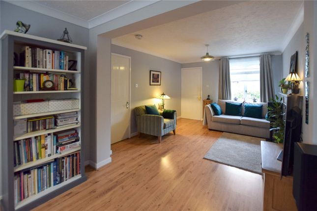 3, Taw Meadow Crescent, Barnstaple photo 2