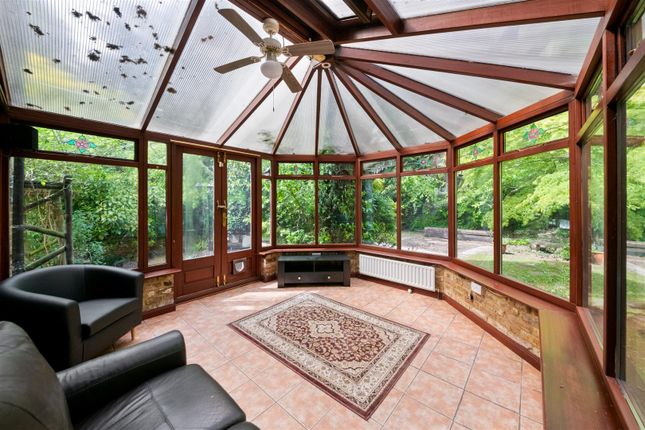 The Cottage, Fassnidge Park, Rockingham Parade, Uxbridge photo 4