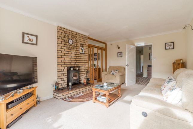 8 Claypit Road, Dereham photo 4