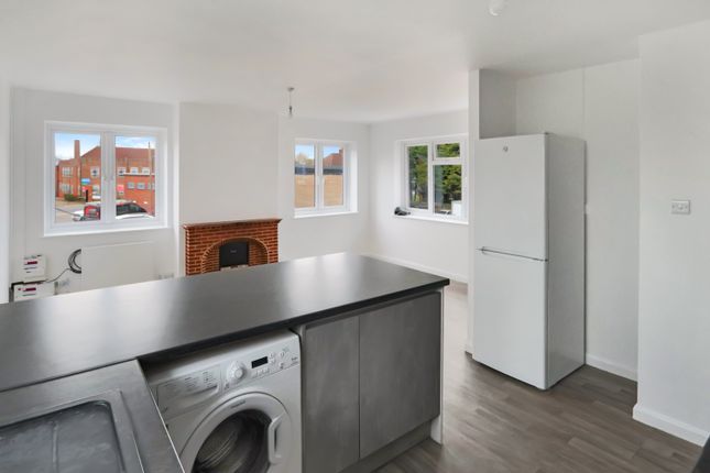 Maisonette to rent in Marlpit Lane, Coulsdon, Surrey