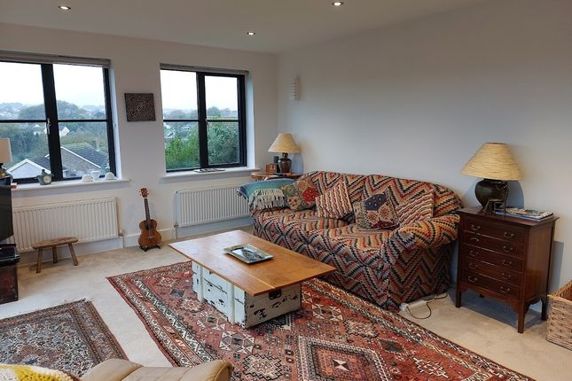 8, Tresahar Gardens, Falmouth photo 5