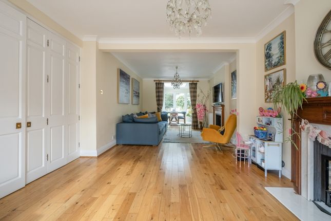 12-Staveley-Road-...