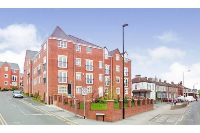 2 bed flat for sale in Swan Court, Askern DN6