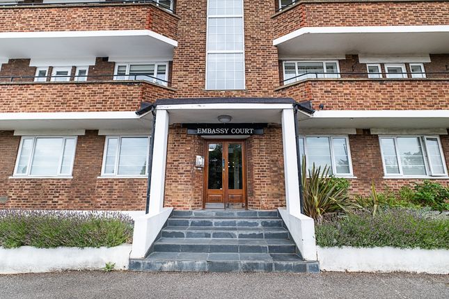 10-Embassy-Court-016