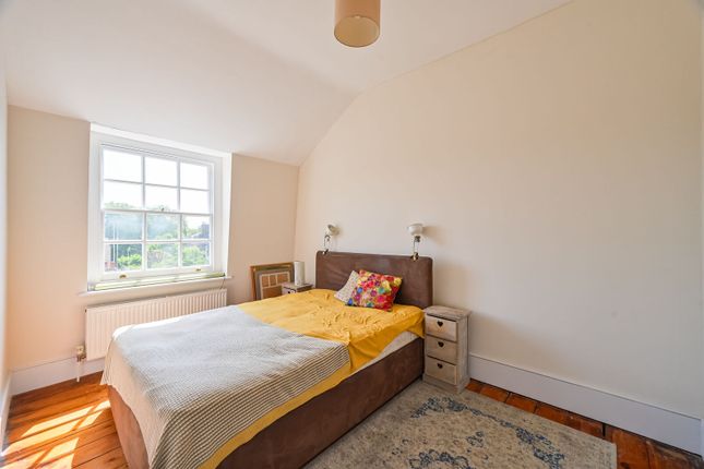 Compton Terrace, Highbury and Islington photo 4