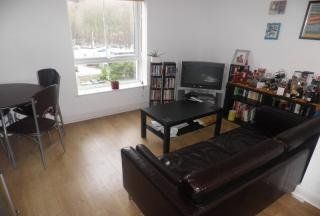 Flat 4, 429, Meanwood Road, West Yorkshire photo 2