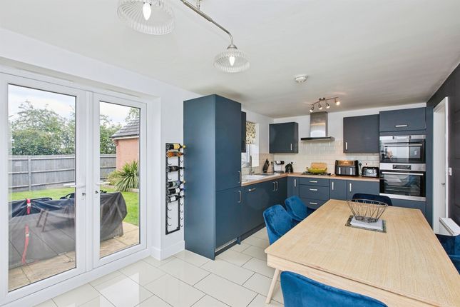 6, Hawthorn Avenue, Burton-On-Trent photo 4
