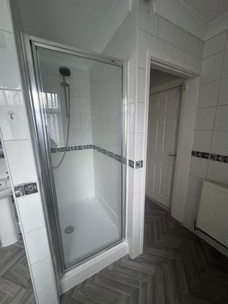 165 High Street, Merthyr Tydfil photo 5