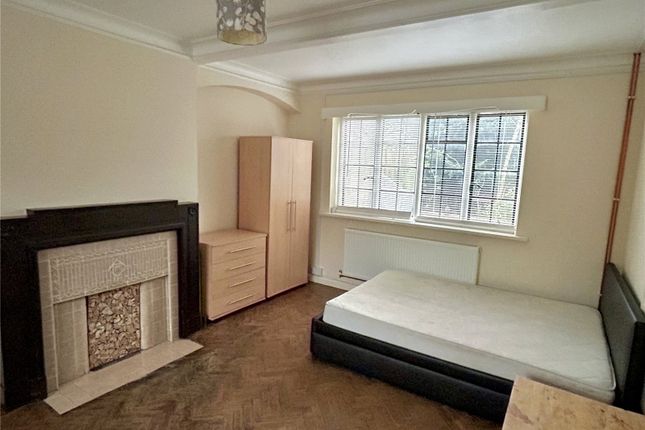 Room 1, 4, Bromley Common, Bromley photo 2