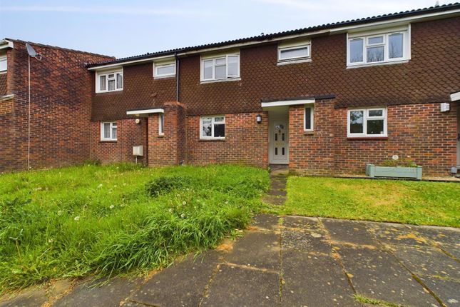Thumbnail Terraced house to rent in Curteys Walk, Crawley