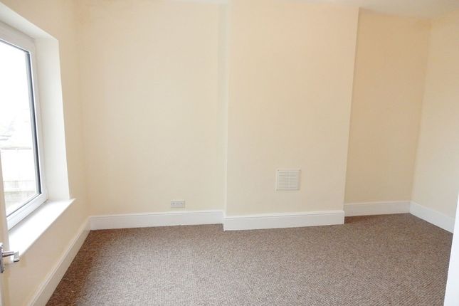 19 Sherwood Street, Alfreton photo 4