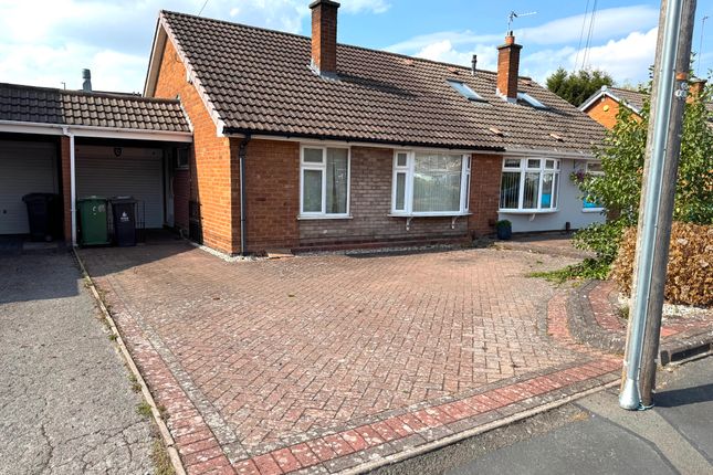 2-bed semi-detached on 5 Woodside Way, Willenhall, £250,000