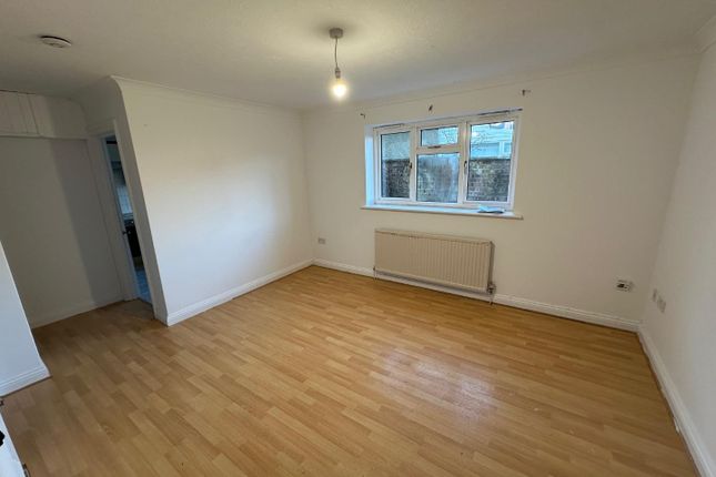 Flat 7, Bedford House, 95 Victoria Road, Cirencester photo 2