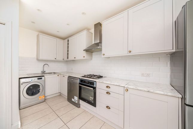 36, Jasmine Grove, London photo 4