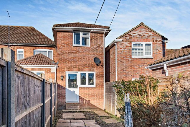 End terrace house for sale in Saxton Road, Abingdon