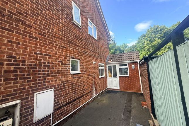 96, Kingsleigh Drive, Birmingham photo 3