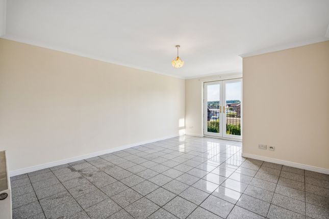 4, Harley Gardens, BONNYBRIDGE photo 4